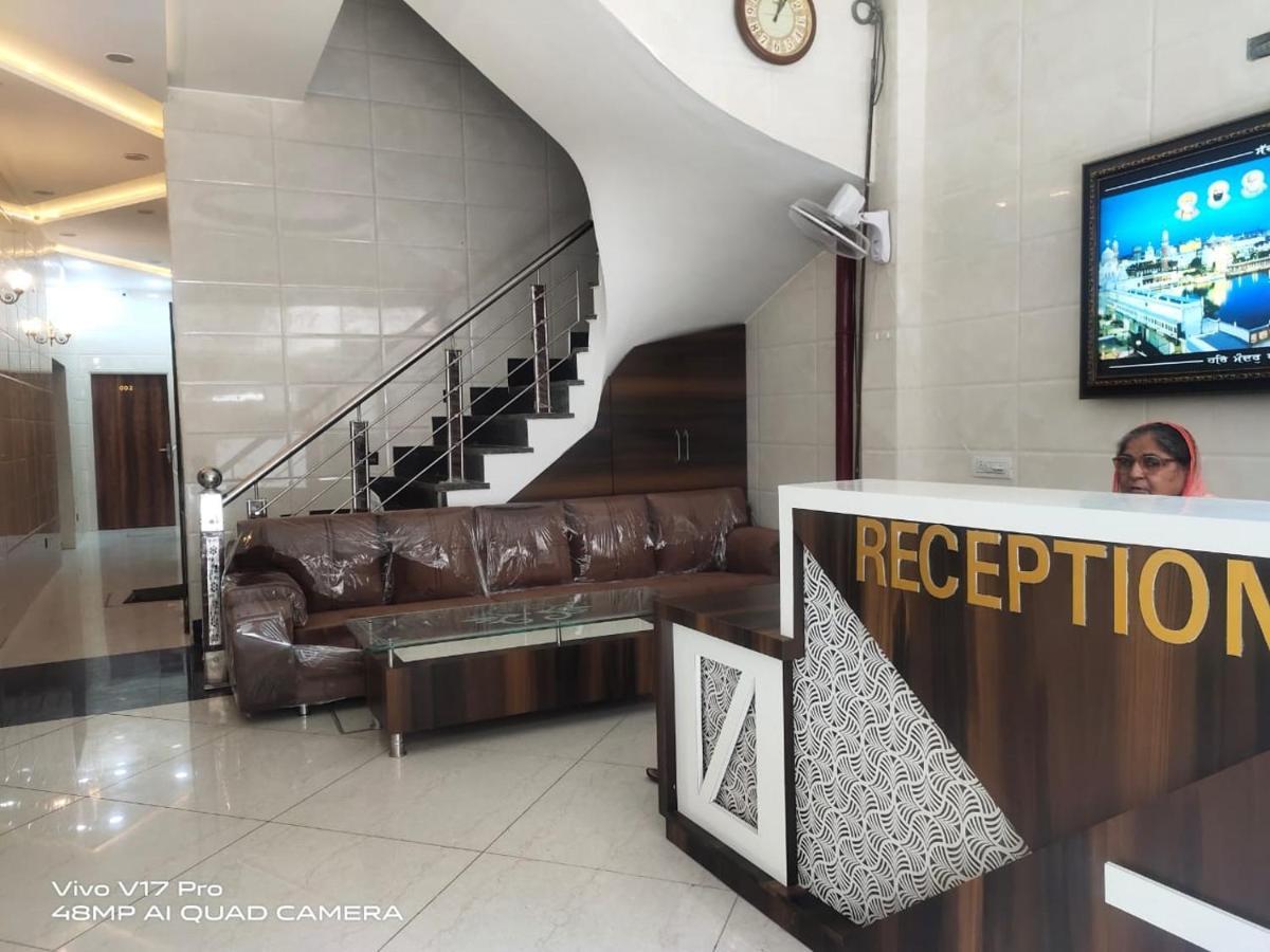 Jasneet Homestay Amritsar Exterior photo