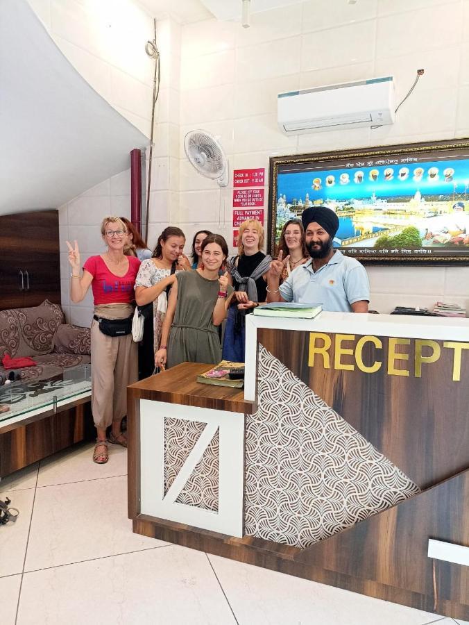 Jasneet Homestay Amritsar Exterior photo